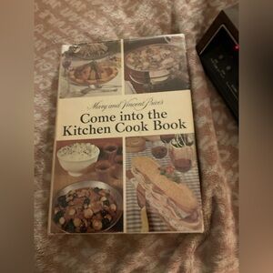 Mary and Vincent Price's Come into the Kitchen Cook Book hardcover 1969